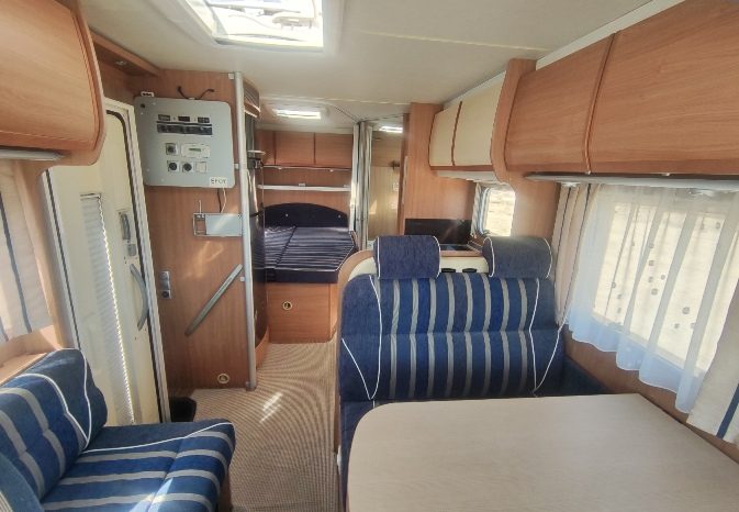 
								BURSTNER AVIANO I 684 INTEGRAL ALTA GAMA, CAMA FRANCESA + Generador lleno									