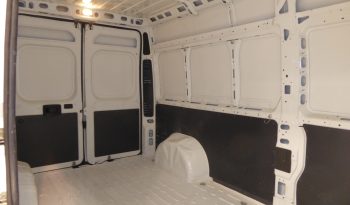 
									Peugeot Boxer BlueHDi 130CV Furgon 335 L3H2 lleno								