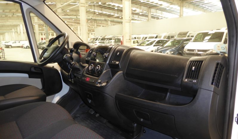
								Peugeot Boxer BlueHDi 130CV Furgon 335 L3H2 lleno									
