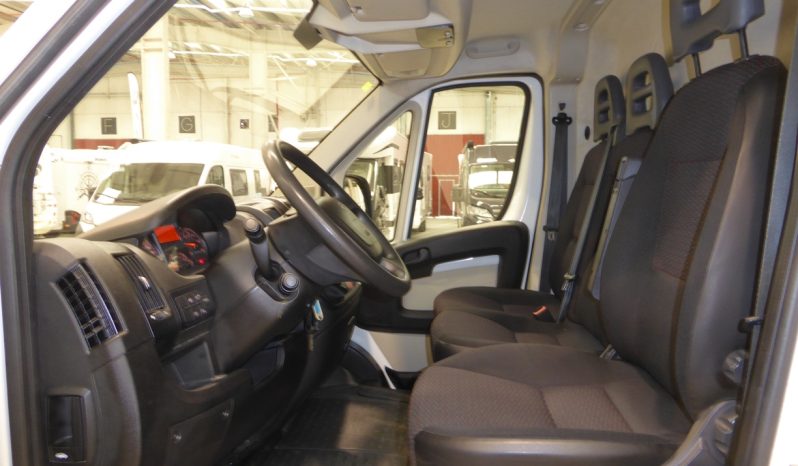 
								Peugeot Boxer BlueHDi 130CV Furgon 335 L3H2 lleno									
