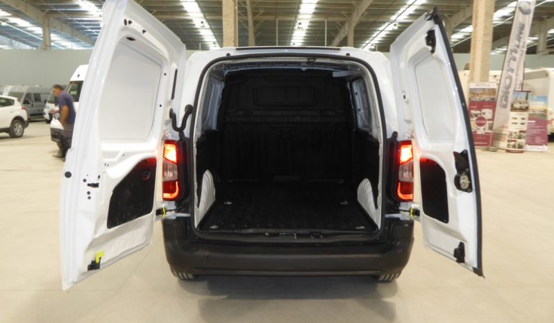 
								PEUGEOT Partner BlueHDi 100 CV lleno									