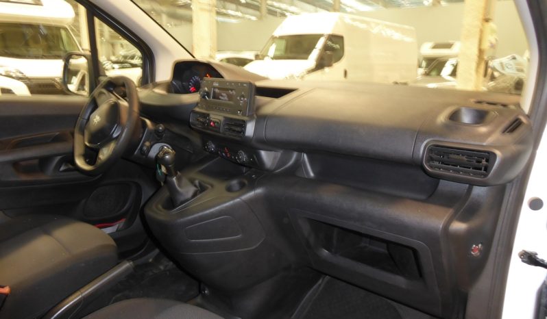 
								PEUGEOT Partner BlueHDi 100 CV lleno									
