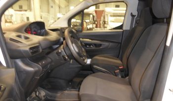 
									PEUGEOT Partner BlueHDi 100 CV lleno								