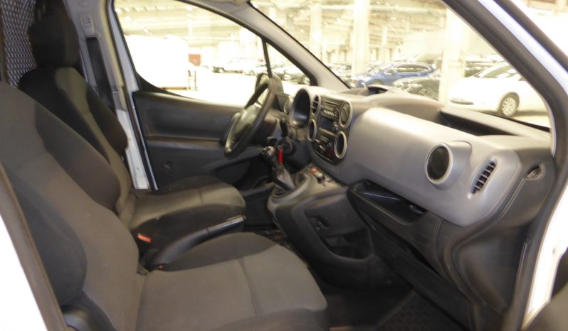 
								PEUGEOT Partner Furgon Confort L1 1.6 BlueHDi 75CV lleno									
