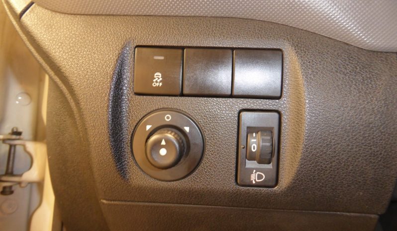 
								PEUGEOT Partner Furgon Confort L1 1.6 BlueHDi 75CV lleno									
