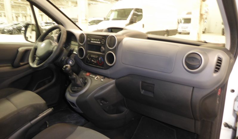 
								PEUGEOT Partner L1 1.6 HDi 75 CV lleno									