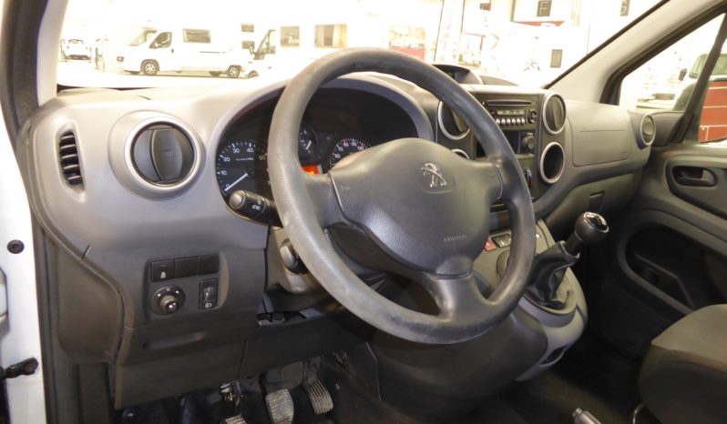
								PEUGEOT Partner L1 1.6 HDi 75 CV lleno									