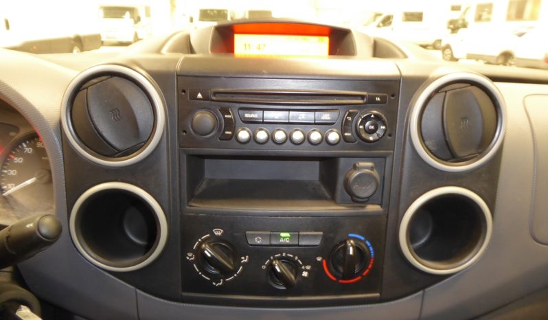 
								PEUGEOT Partner L1 1.6 HDi 75 CV lleno									