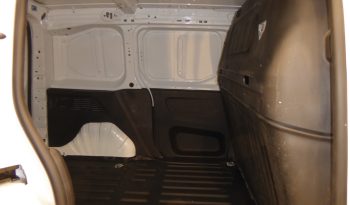 
									PEUGEOT Partner BlueHDi 100 CV lleno								