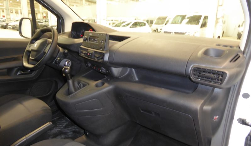 
								PEUGEOT Partner BlueHDi 100 CV lleno									