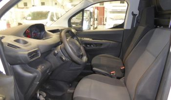 
									PEUGEOT Partner BlueHDi 100 CV lleno								