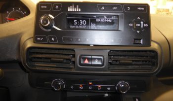 
									PEUGEOT Partner BlueHDi 100 CV lleno								