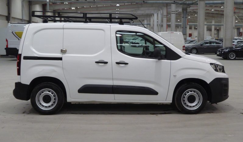 
								PEUGEOT Partner BlueHDi 100 CV lleno									