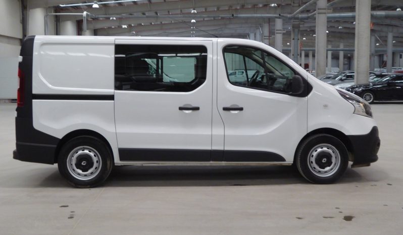 
								Renault Trafic Combi 6 Energy dCi 125 CV lleno									