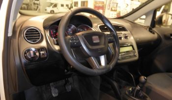 
									Seat Altea XL 1.6 TDI 105cv Ecomotive lleno								
