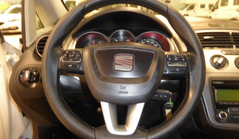 
								Seat Altea XL 1.6 TDI 105cv Ecomotive lleno									