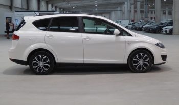 
									Seat Altea XL 1.6 TDI 105cv Ecomotive lleno								