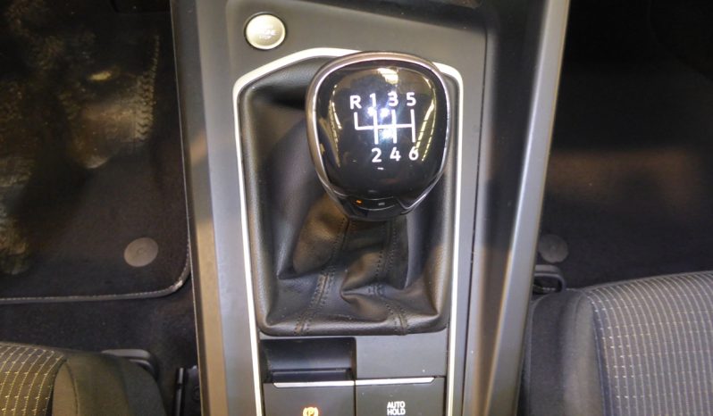 
								VOLKSWAGEN Golf 2.0 TDI 115CV lleno									