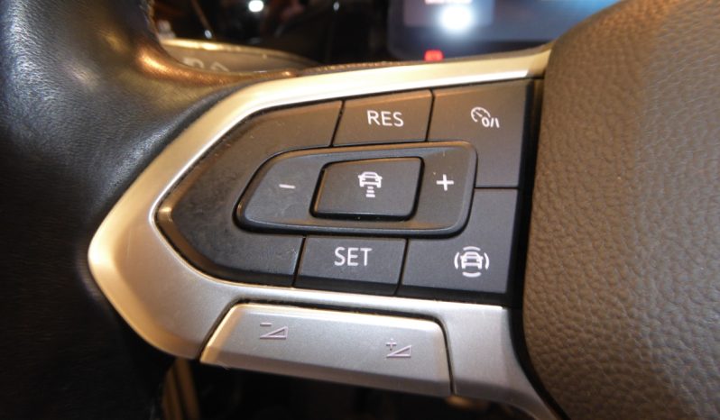 
								VOLKSWAGEN Golf 2.0 TDI 115CV lleno									