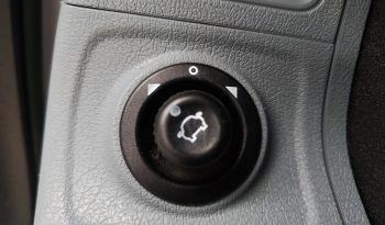 
									CHALLENGER GENESIS 34 PERFILADA COMPACTA 6,00 MTS +A.A. DUAL POWER 12/220 VOLTS. lleno								