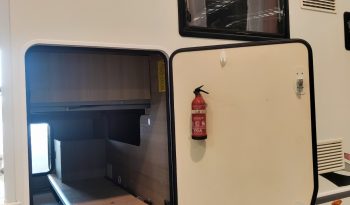 
									CHALLENGER QUARZ 278EB PERFILADA CAMA ISLA, SOLO 6,50 MTS. POCOS KMS lleno								