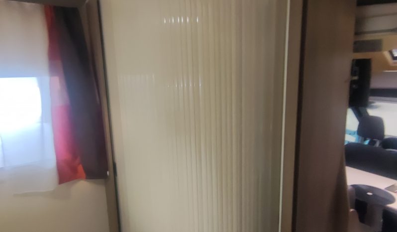 
								CHALLENGER QUARZ 278EB PERFILADA CAMA ISLA, SOLO 6,50 MTS. POCOS KMS lleno									