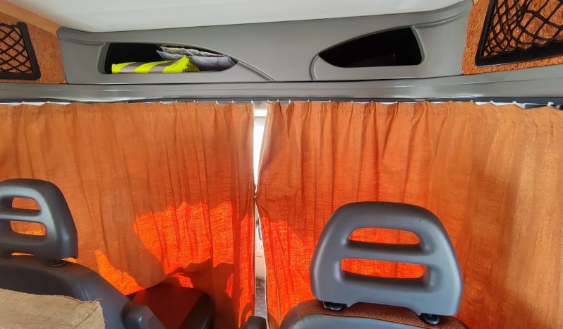 
								CHAUSSON FLASH PERFILADA CAMA TRANSVERSAL AMPLIO GARAJE lleno									