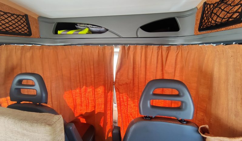 
								CHAUSSON FLASH PERFILADA CAMA TRANSVERSAL AMPLIO GARAJE lleno									
