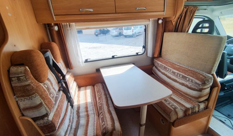 
								CHAUSSON FLASH PERFILADA CAMA TRANSVERSAL AMPLIO GARAJE lleno									