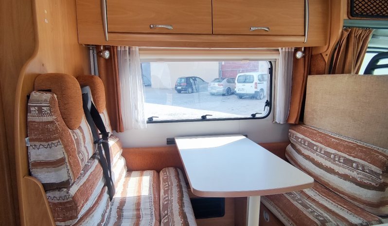 
								CHAUSSON FLASH PERFILADA CAMA TRANSVERSAL AMPLIO GARAJE lleno									