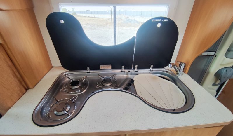 
								CHAUSSON FLASH PERFILADA CAMA TRANSVERSAL AMPLIO GARAJE lleno									
