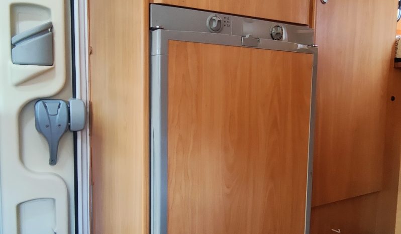 
								CHAUSSON FLASH PERFILADA CAMA TRANSVERSAL AMPLIO GARAJE lleno									