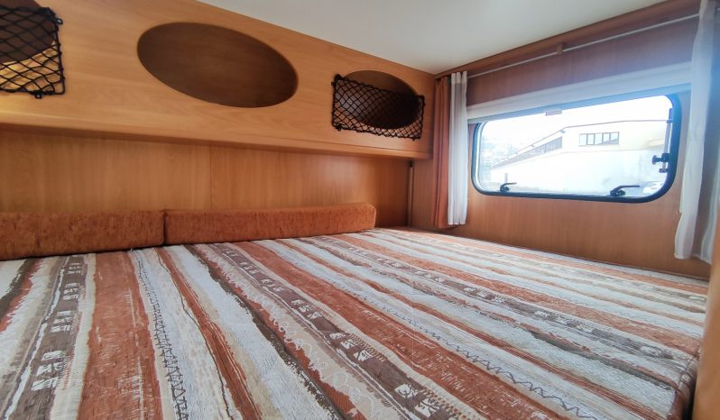 
								CHAUSSON FLASH PERFILADA CAMA TRANSVERSAL AMPLIO GARAJE lleno									