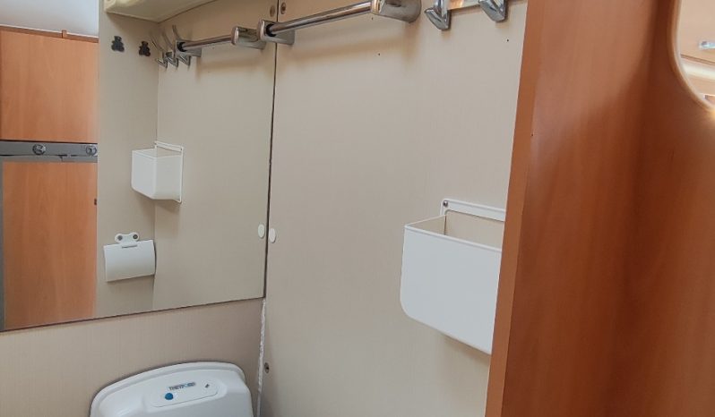 
								CHAUSSON FLASH PERFILADA CAMA TRANSVERSAL AMPLIO GARAJE lleno									