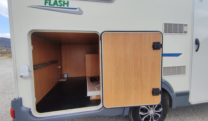 
								CHAUSSON FLASH PERFILADA CAMA TRANSVERSAL AMPLIO GARAJE lleno									