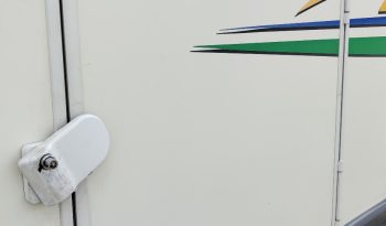 
									CHAUSSON FLASH PERFILADA CAMA TRANSVERSAL AMPLIO GARAJE lleno								