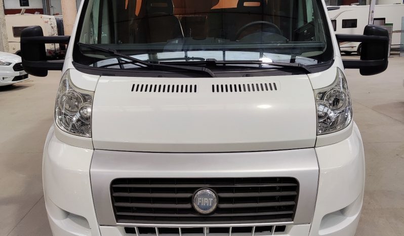 
								CHAUSSON FLASH PERFILADA CAMA TRANSVERSAL AMPLIO GARAJE lleno									