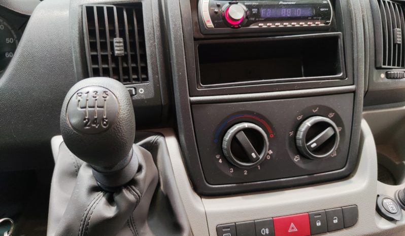 
								CHAUSSON FLASH PERFILADA CAMA TRANSVERSAL AMPLIO GARAJE lleno									
