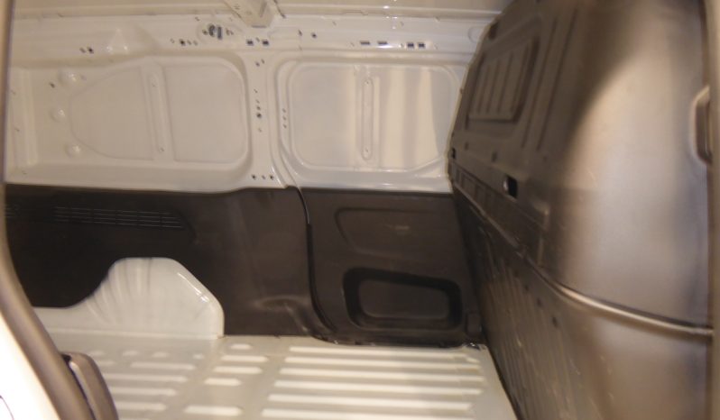 
								Opel Combo 1.6 TD 100CV XL 1000 kg L2 lleno									