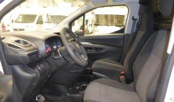 
									Opel Combo 1.6 TD 100CV XL 1000 kg L2 lleno								