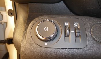 
									Opel Combo 1.6 TD 100CV XL 1000 kg L2 lleno								