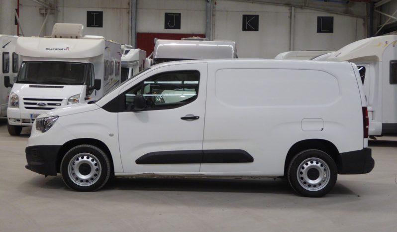 
								Opel Combo 1.6 TD 100CV XL 1000 kg L2 lleno									