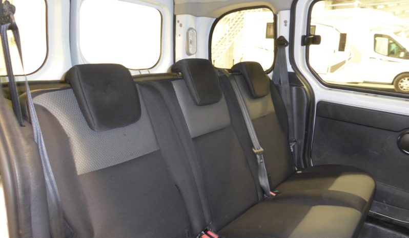 
								RENAULT Kangoo Combi Profesional dCi 90 CV lleno									