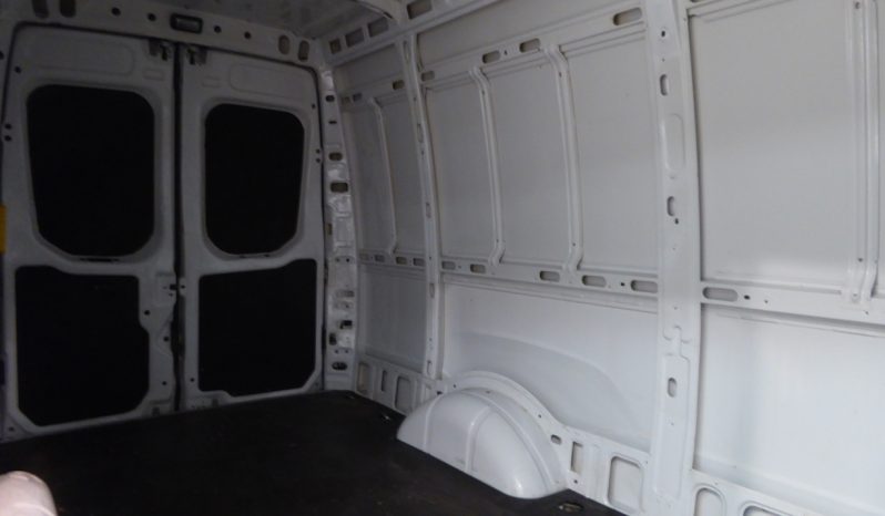 
								IVECO DAILY 2.3 TD 35S 16 3520LH2 12 M3 lleno									