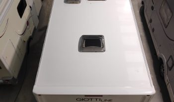 
									GIOTTILINE COMPACT CX66 4P CAMAS GEMELAS, NUEVA + A.A. DUAL POWER 12/220 VOLTS. lleno								