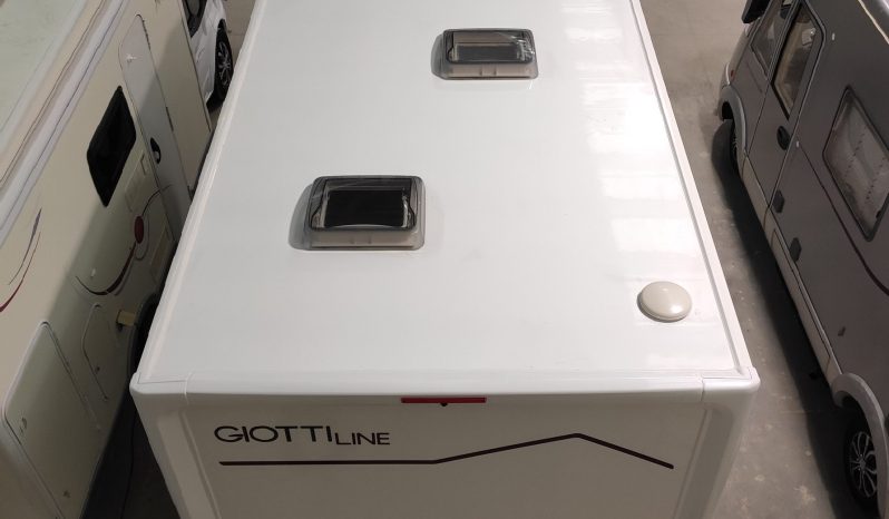 
								GIOTTILINE SIENA 330 PERFILADA 4P CAMA FRANCESA NUEVA + A.A. DUAL POWER 12/220 VOLTS. lleno									