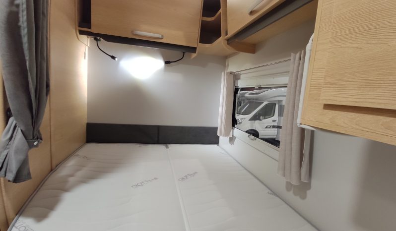 
								GIOTTILINE SIENA 330 PERFILADA 4P CAMA FRANCESA NUEVA + A.A. DUAL POWER 12/220 VOLTS. lleno									