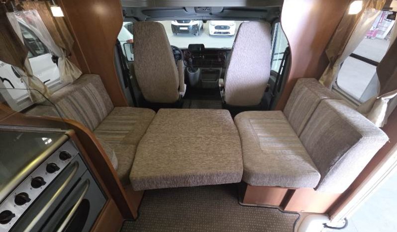 PILOTE EXPLORATEUR P 715 3.0 150 CVS 6.VEL. CAMA ISLA + GENERADOR