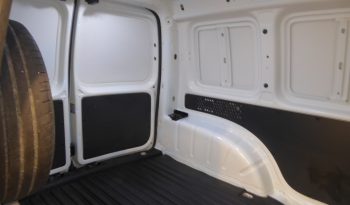 
									VOLKSWAGEN Caddy Profes Furgon 2.0 TDI 122 CV BMT 4Motion lleno								