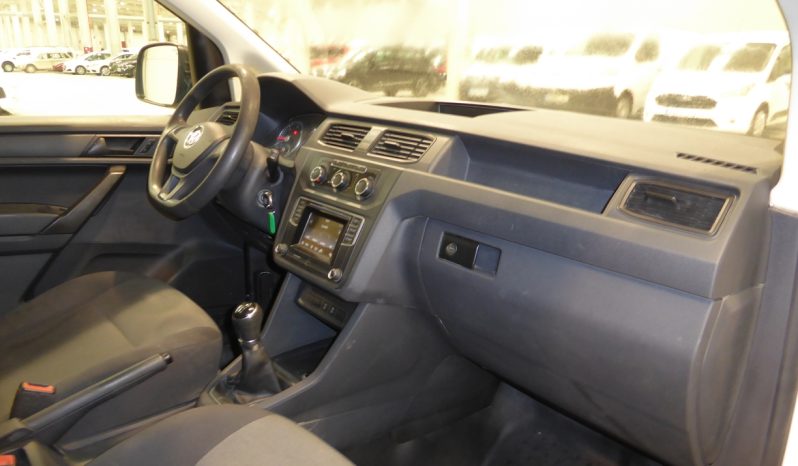 
								VOLKSWAGEN Caddy Profes Furgon 2.0 TDI 122 CV BMT 4Motion lleno									